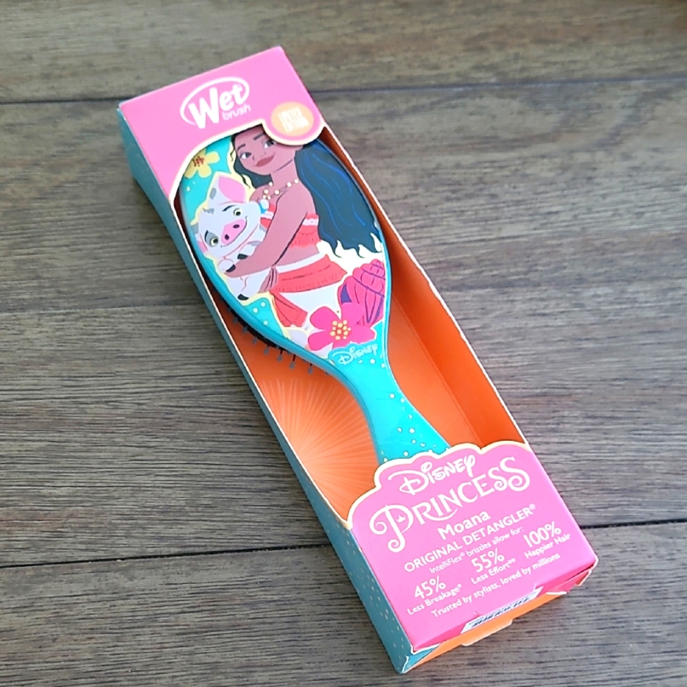 Disney Princess Moana Detangler Brush Limited Edition NWT